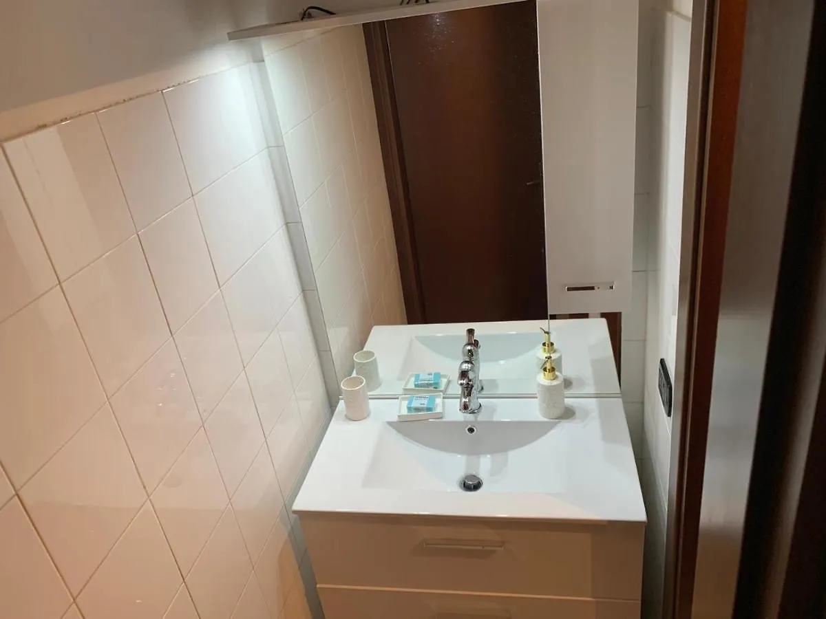 Residenza Strada Nuova Parma 0*,