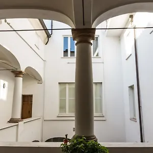 Apartment Lo Specchio, Parma